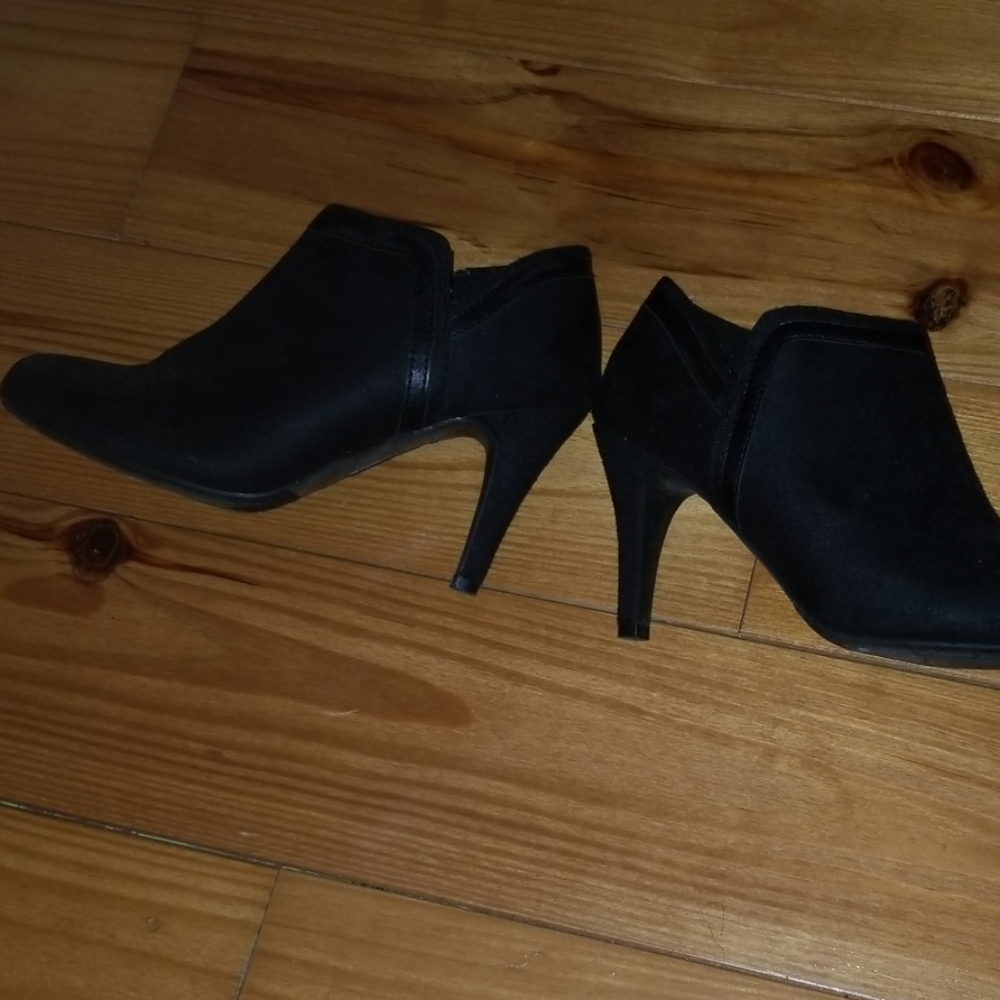 Ankles boot - Picture 3 of 4